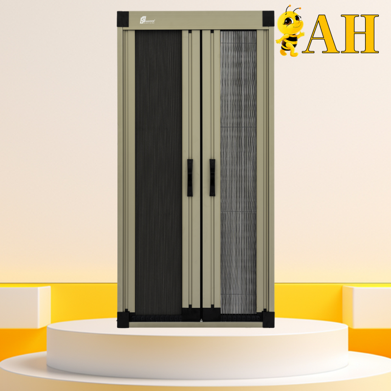 Chain rail door combined with honeycomb curtain