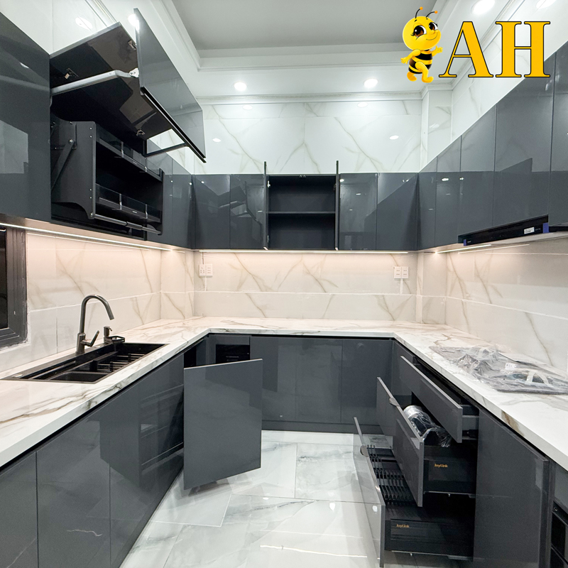 U shaped kitchen cabinet