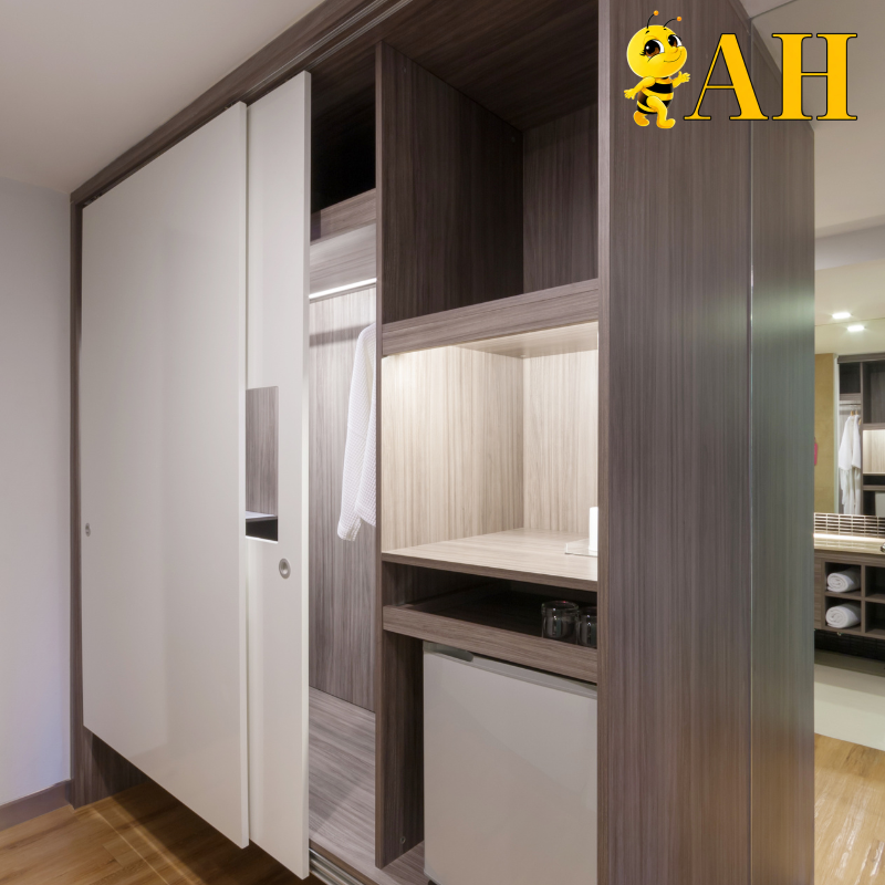 Sliding door wardrobe