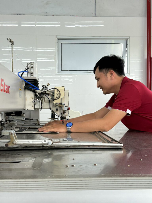 Apparel factory finding service
