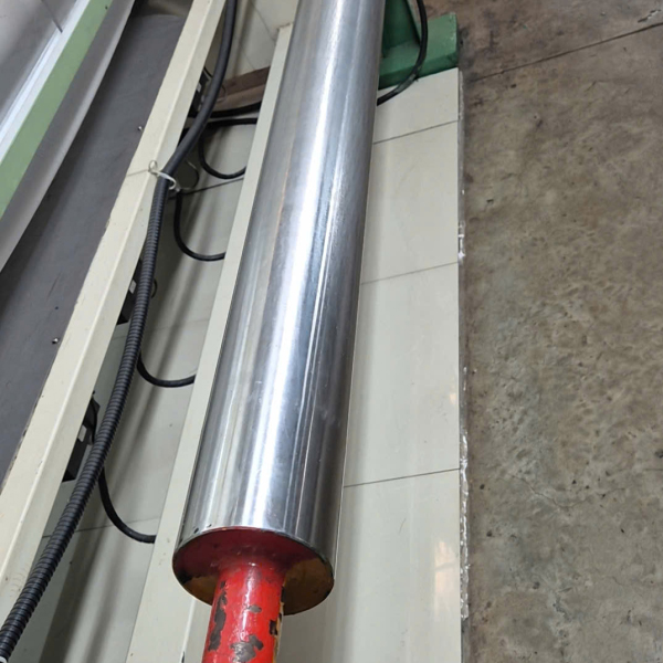 Cloth roller