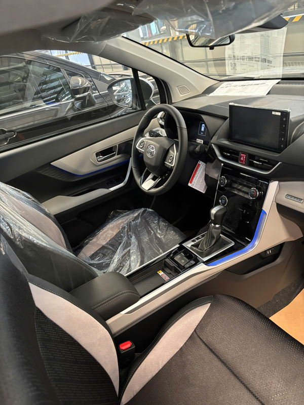 7-seater car rental