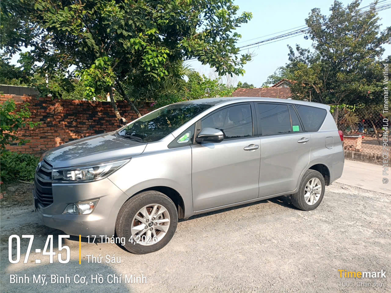 7-seater car rental