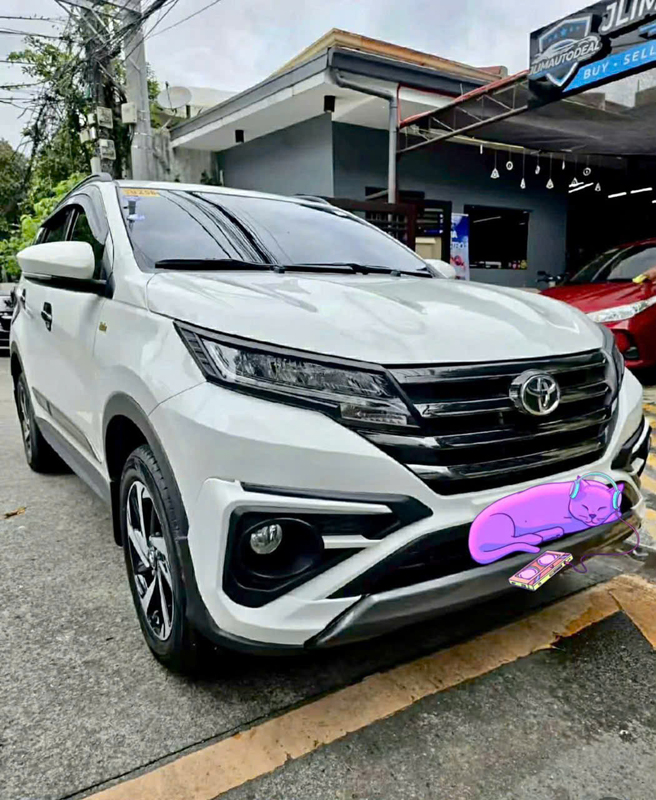 6-seater car rental