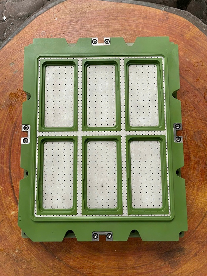 Pulp mold, pulp molding mold