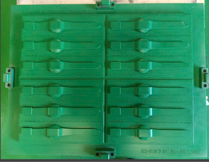 Pulp mold, pulp molding mold