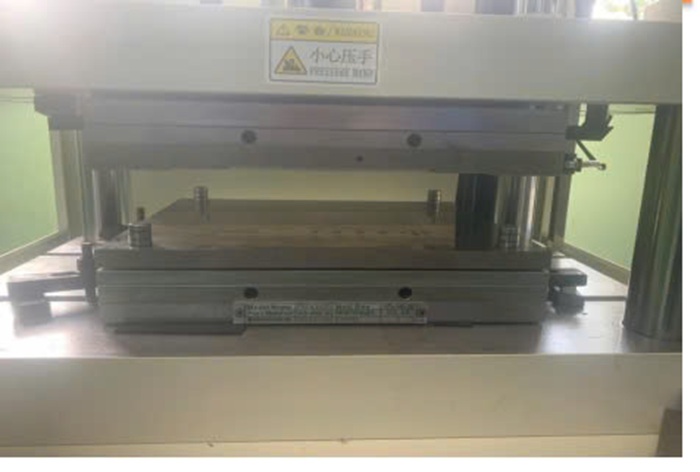 Stamping mold