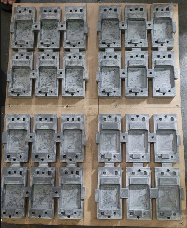 Vacuum formed plastic mold