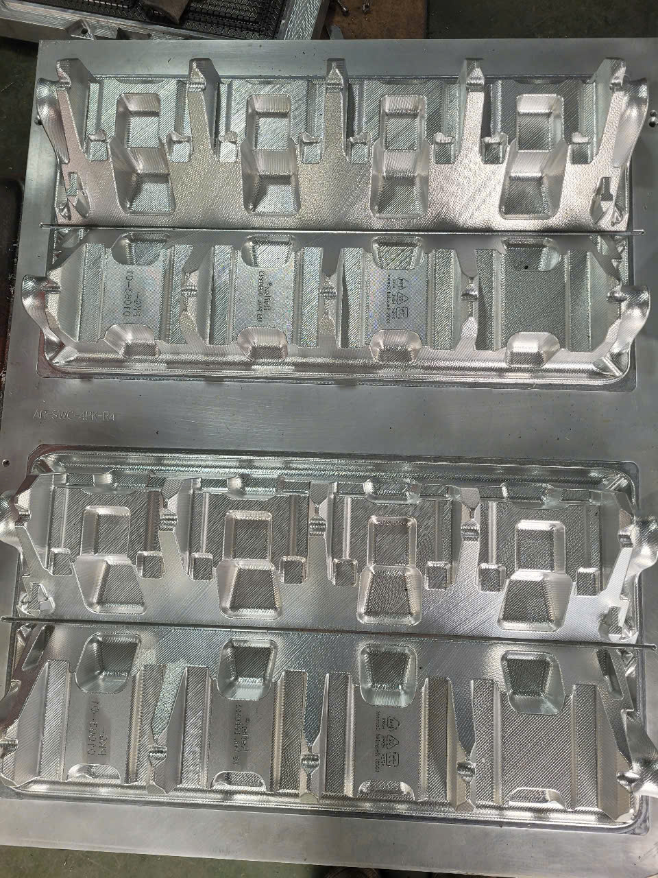 Vacuum formed plastic mold