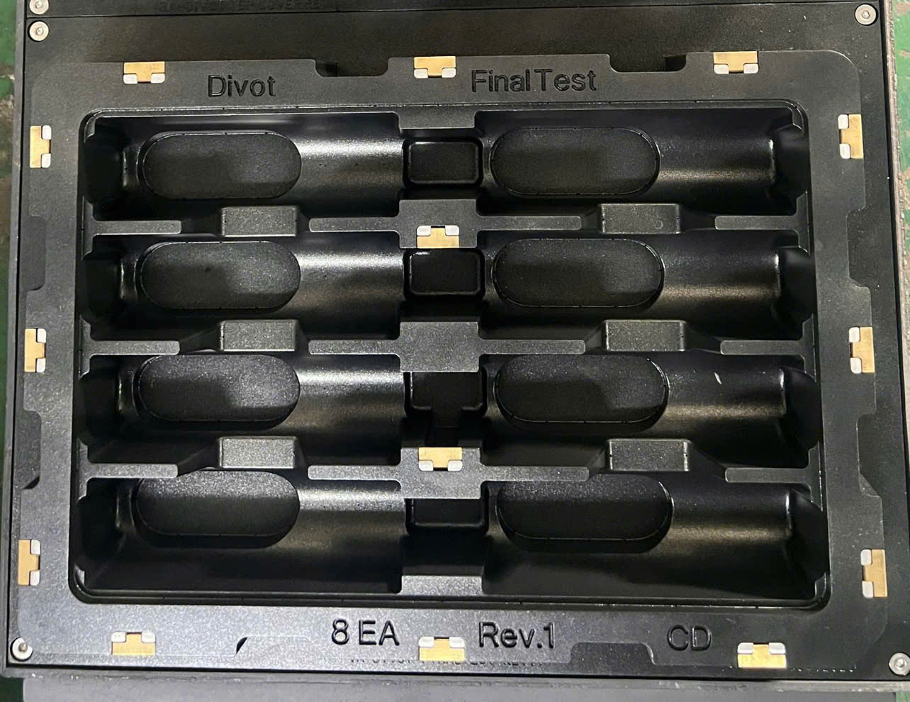 Vacuum formed plastic mold