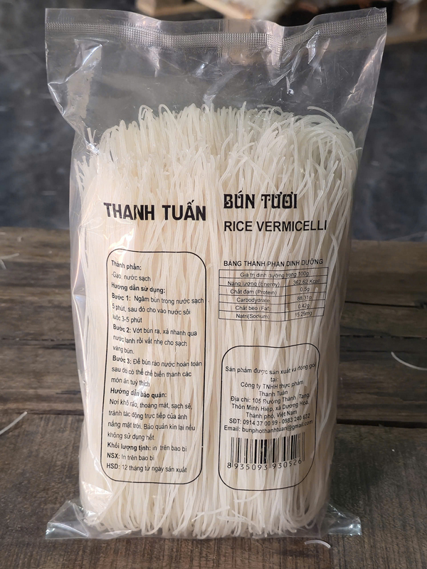 Dried rice noodles