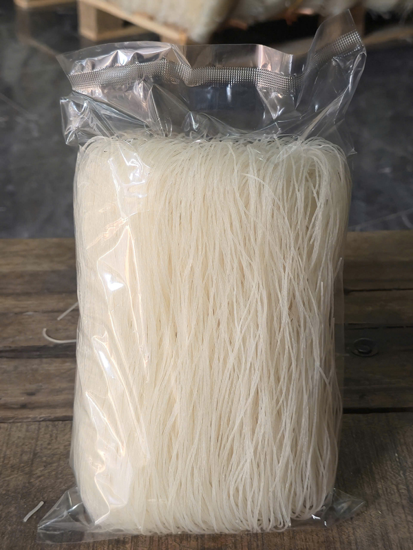 Chewy dried rice noodles